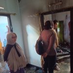 Respon Cepat, Kapolsek Dungingi di backup piket Fungsi Reskrim Polres Gorontalo Kota Datangi TKP Kebakaran Rumah