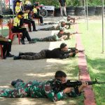 SAMBUT HUT BHAYANGKARA KE-76, POLDA GORONTALO GELAR LOMBA MENEMBAK TNI-POLRI DAN UMUM