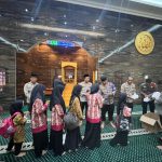Program Jumat Berkah, Polda Gorontalo Santuni Anak-Anak Panti Asuhan Al-Ikhlas Telaga Biru